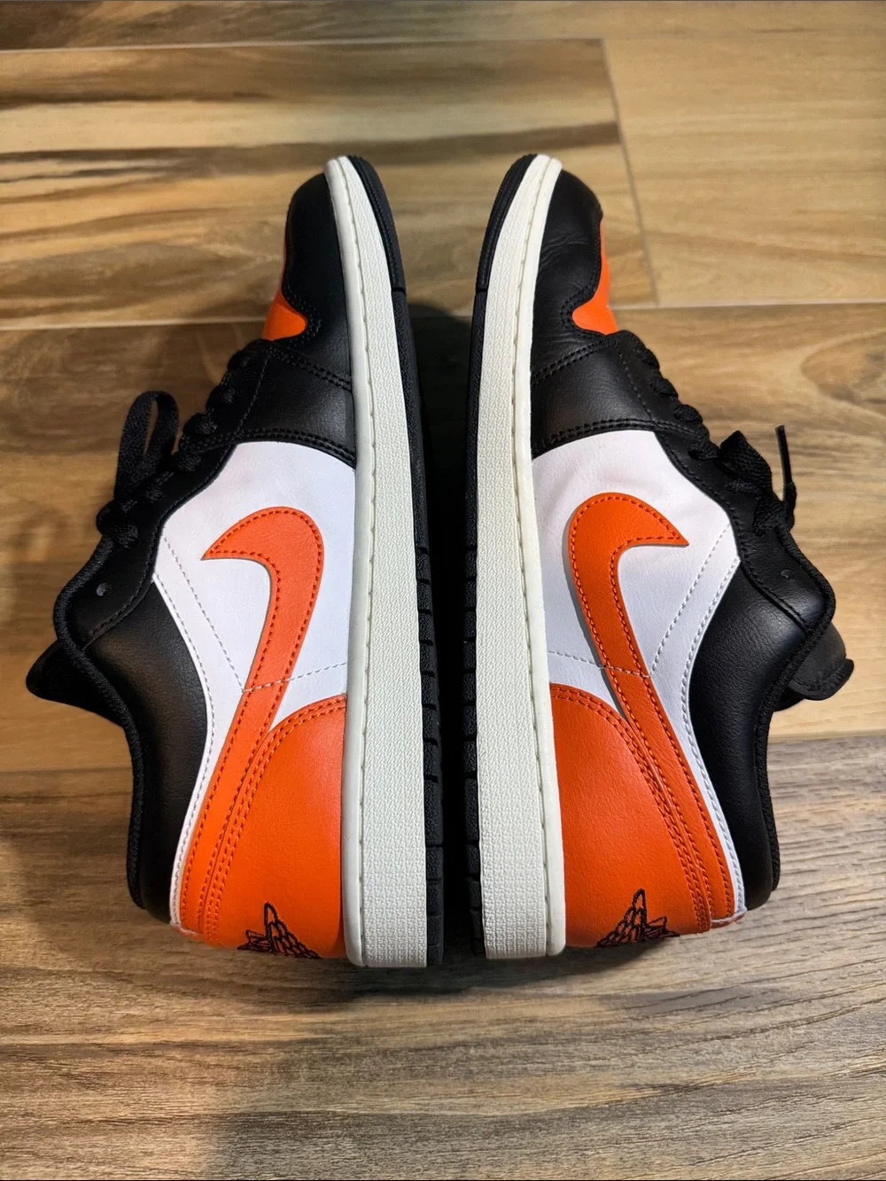 Air Jordan 1 Low 